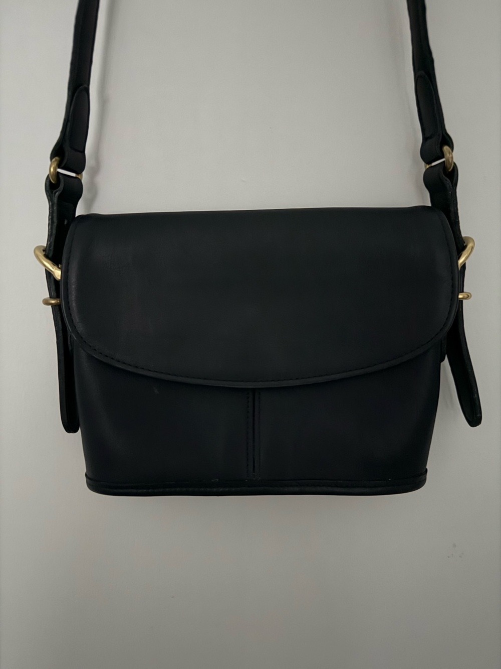 Vintage Coach  Equestrian  Flap Black Leather Crossbody Bag - Picture 3 of 16
